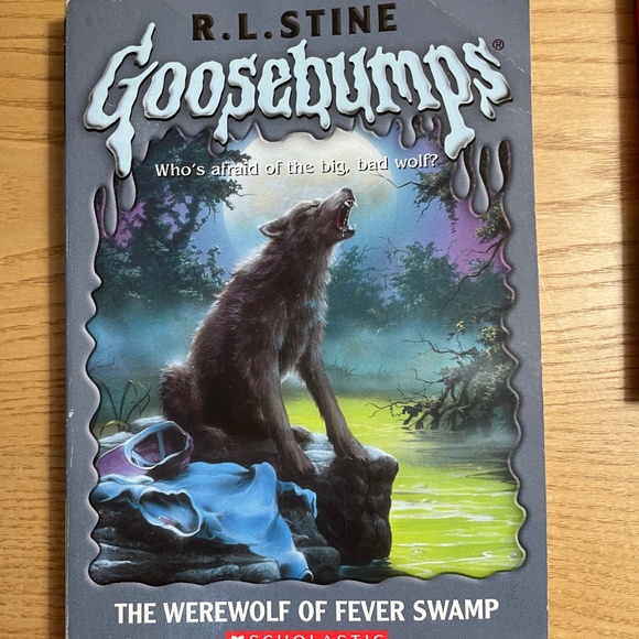 Goosebumps Books Lot of 2 The Werewolf of Fever Swamp & Frankenstein’s Dog - Picture 2 of 3